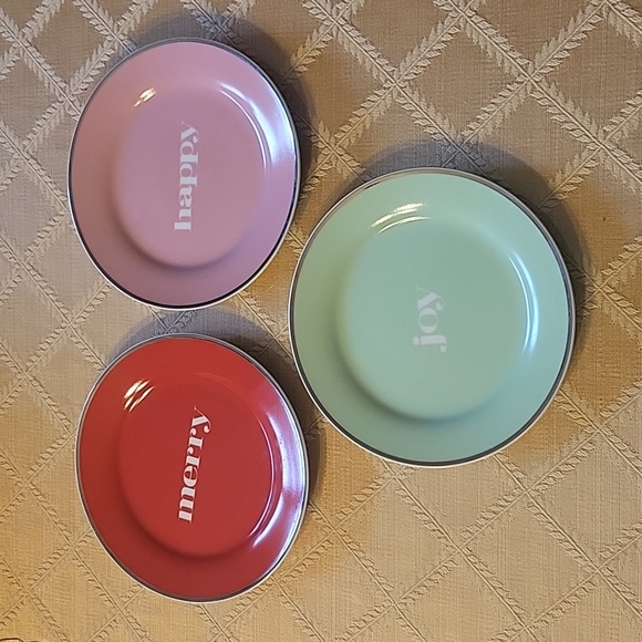 Merry, Joy, Happy 7 inch plates, Perfect For The Holidaya - Picture 2 of 3